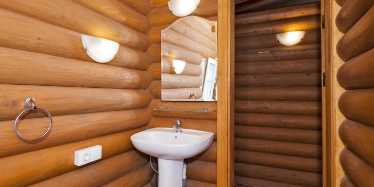 79a95c44-1d1f-479a-bc6b-331813a63d18