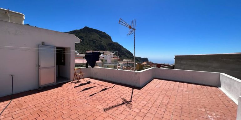 ce7a121e-8d6c-417e-9941-9a7bf807cd18