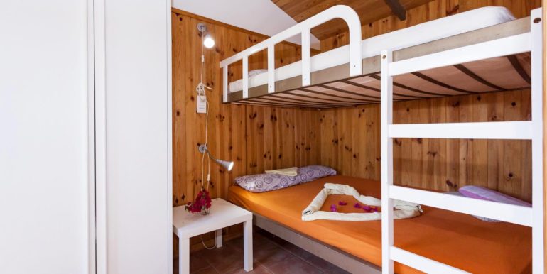 d80a3bca-407a-44c3-a9b7-1e5a56bc155e